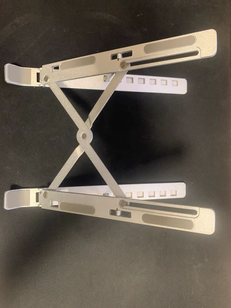 Suporte para notebook e tablete 
