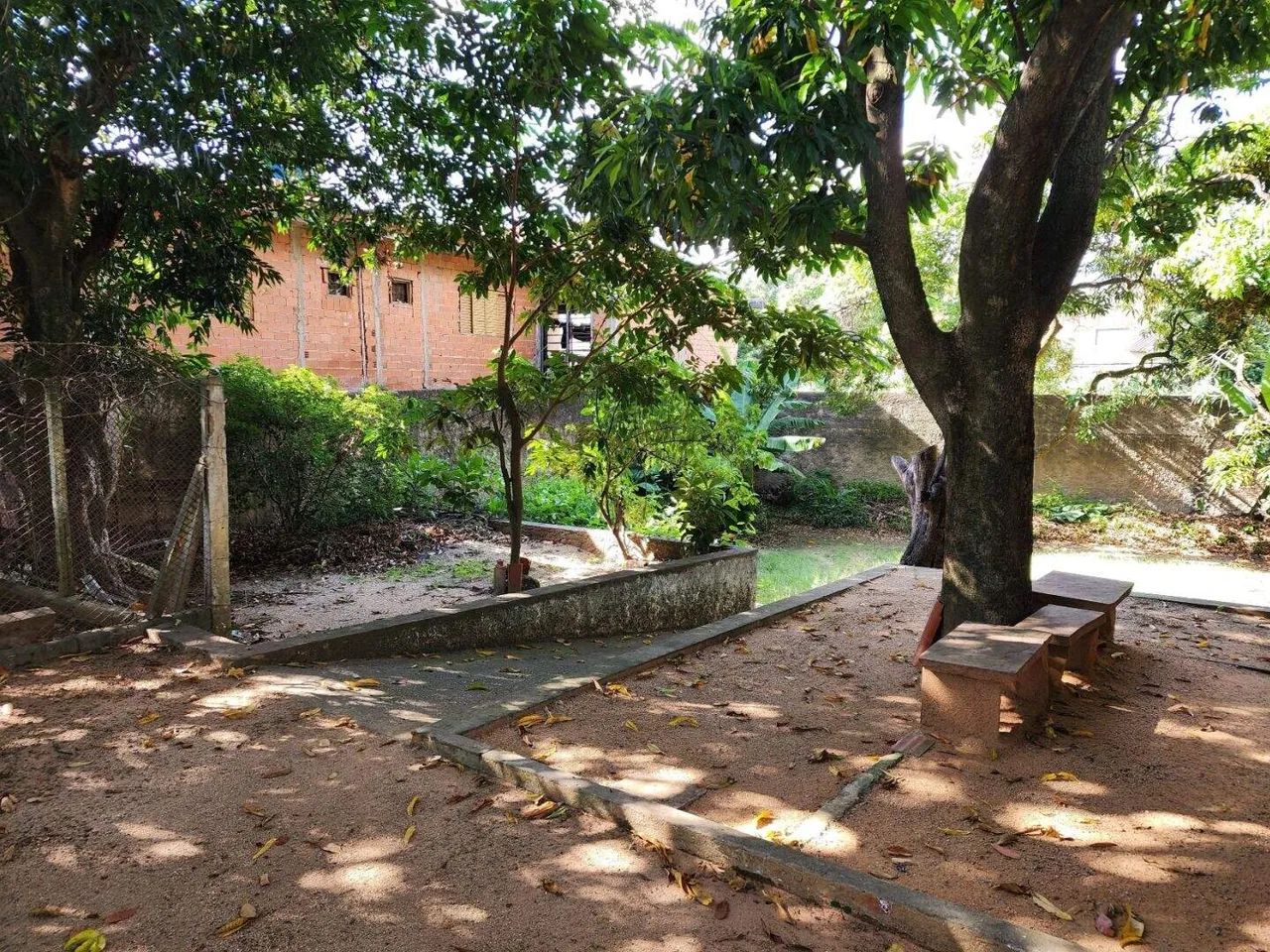 Chácara de 1200 m² com excelente localização toda arborizada na Vila Barcelona em Sorocaba - Foto 9