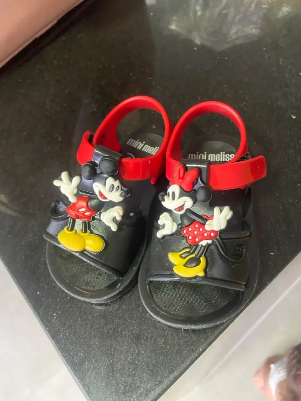 Sandálias Mickey e Minnie - Mini Melissa - Tamanho 17/18 - Foto 2