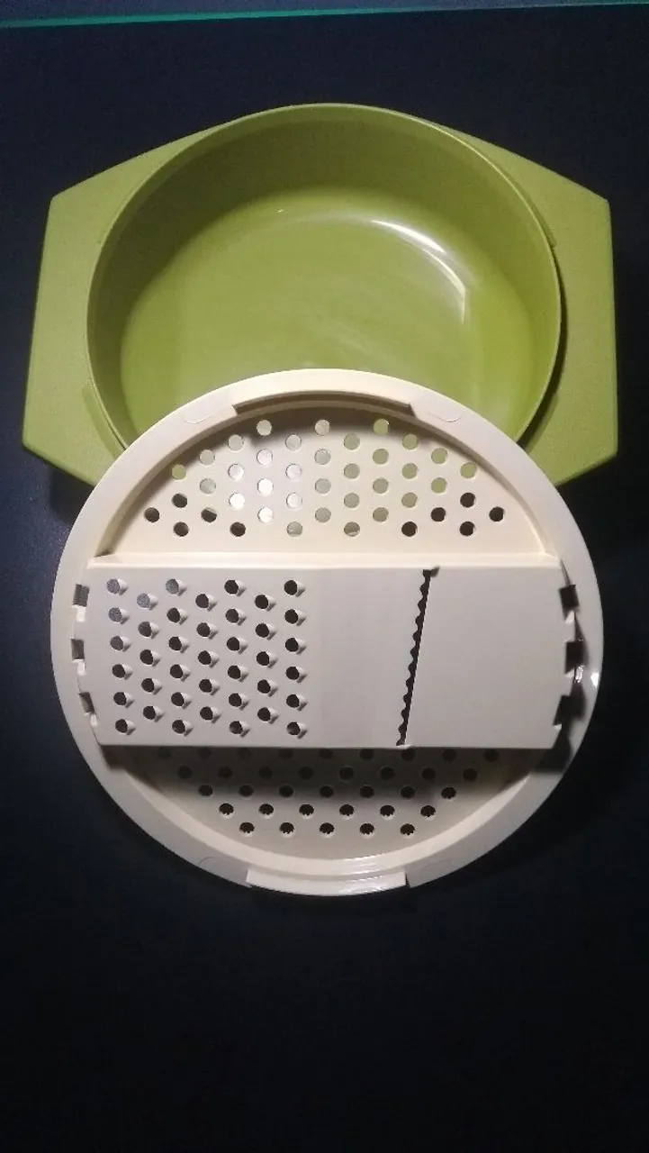Tupperware Prática | Verde | Vintage | Ralador Alimentos