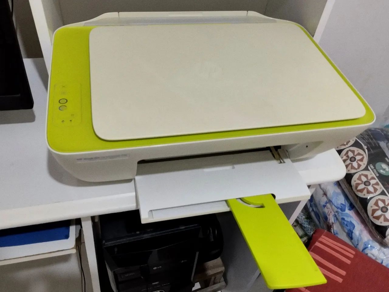 Impressora HP DeskJet Ink Advantage 2136 - Multifuncional - Foto 3