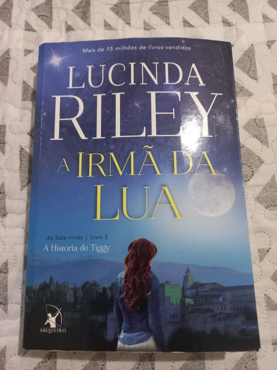 Livro: A Irmã da Lua - Lucinda Riley