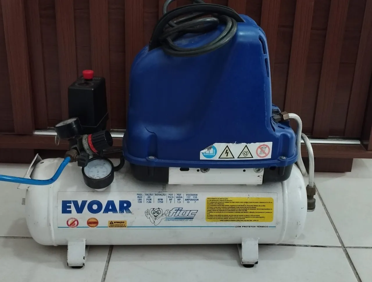 Compressor odontológico Evoar 10l