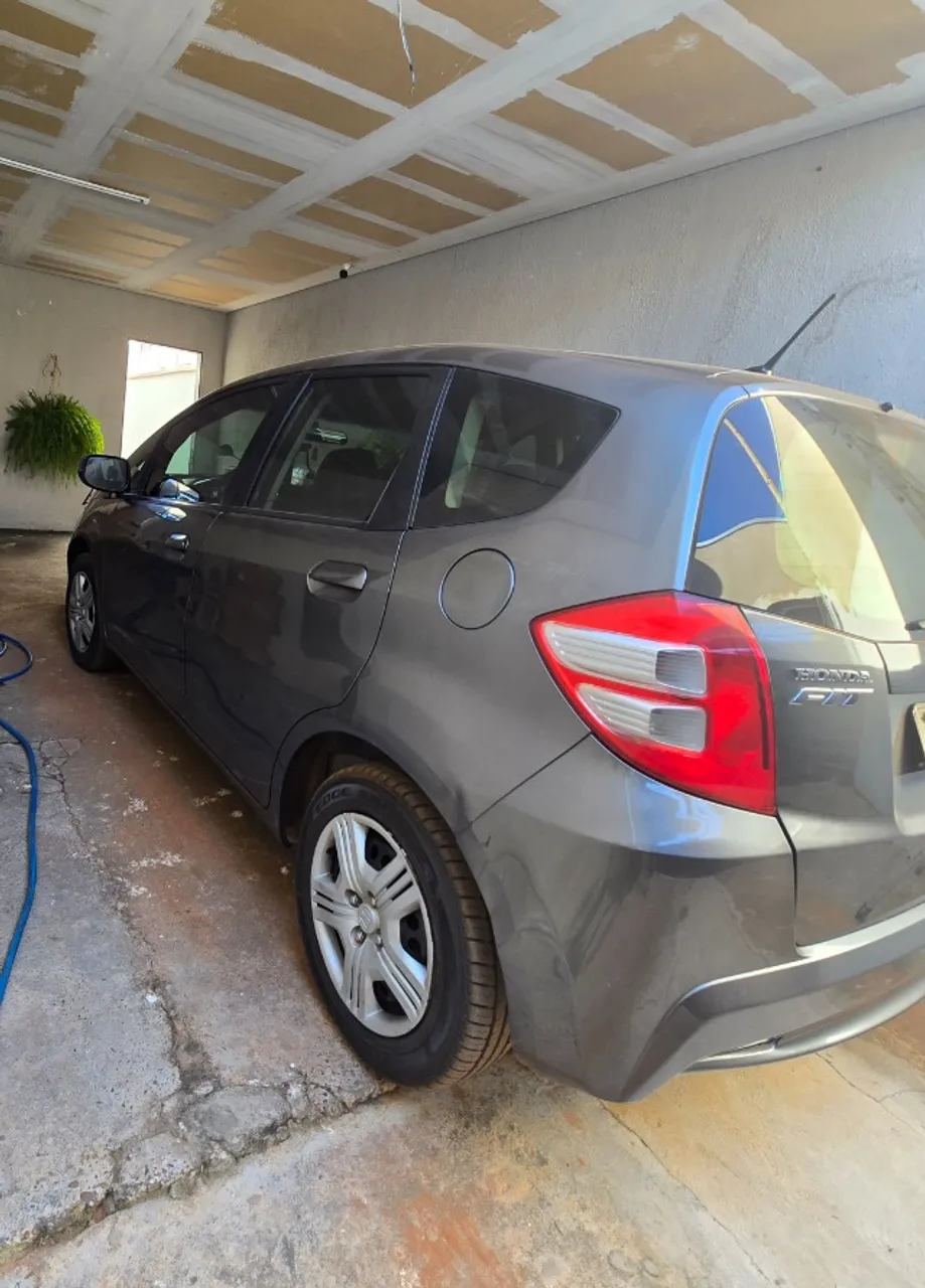 Honda Fit 2012/13 - Única Dona, Revisado na Honda, Econômico e Confiável