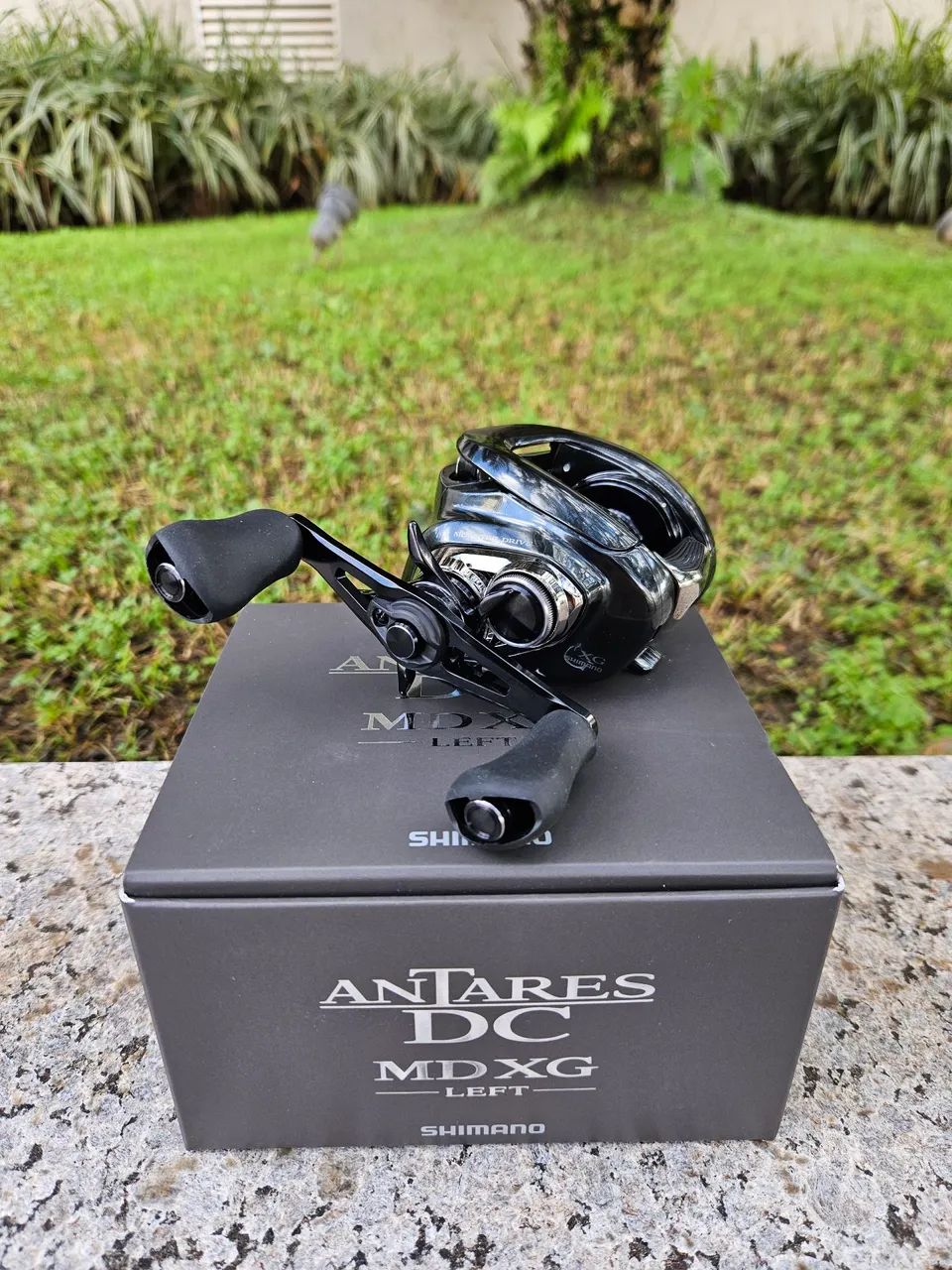 Carretilha Shimano Antares DC MD XG Left - Esportes Aquáticos