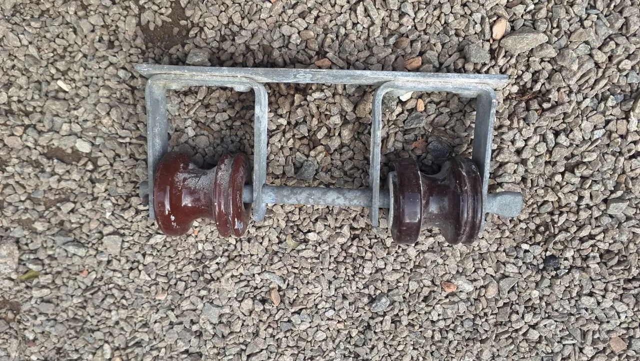 Isoladores para Rede Elétrica64706688779779122