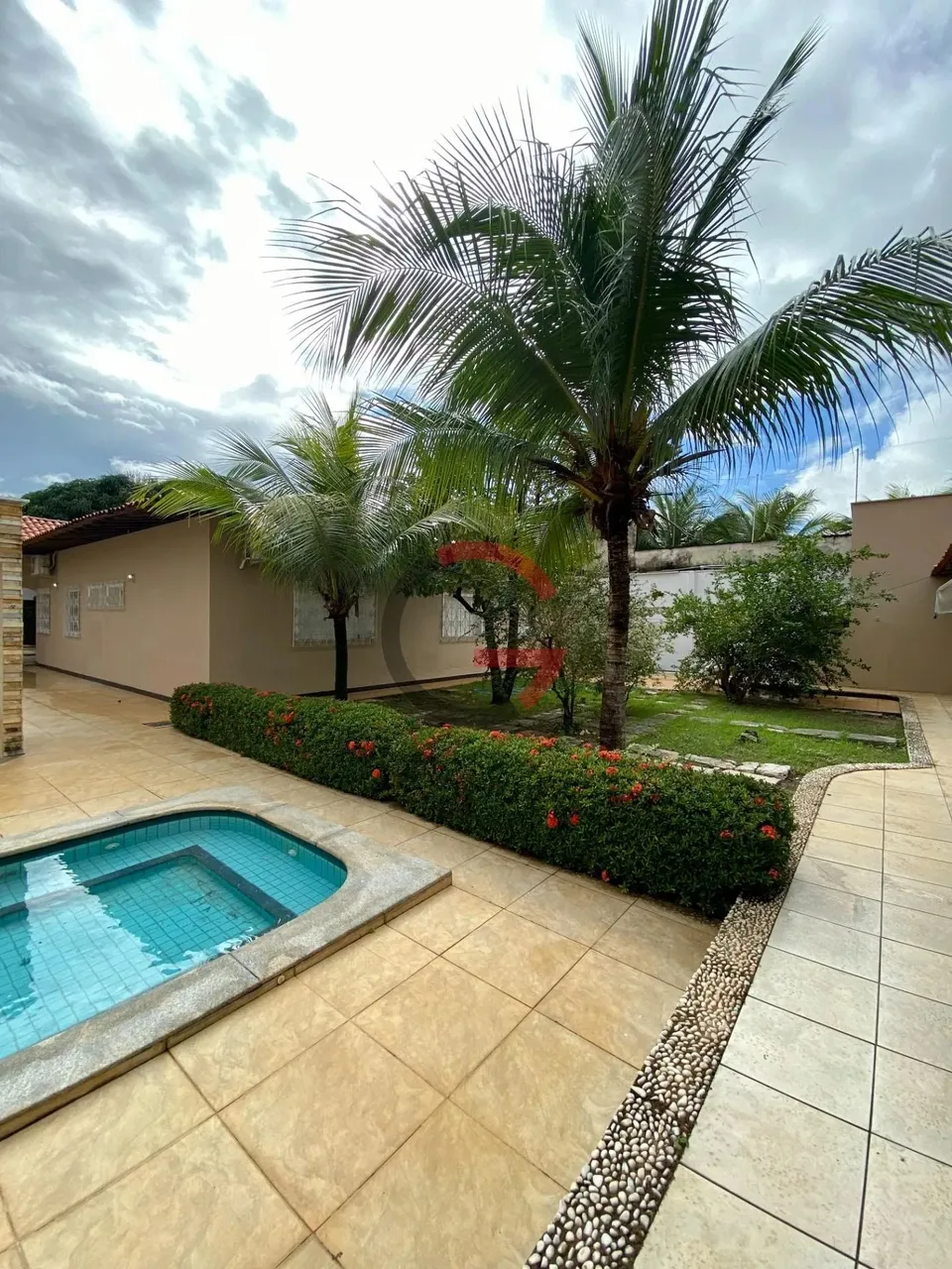 Casa para Alugar no Calhau 4 Quartos, 250m²