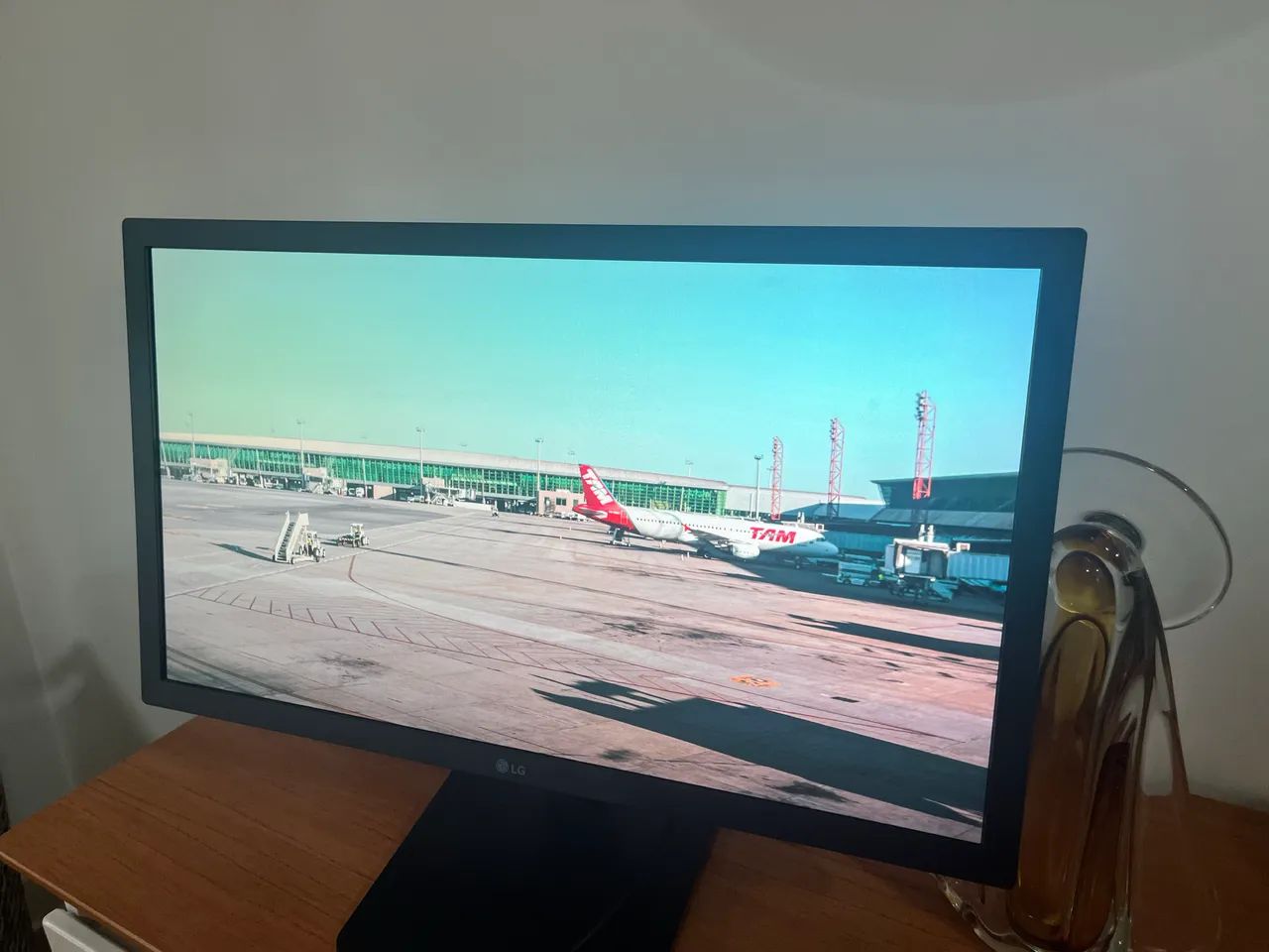 Monitor LG 21.564308000843011120