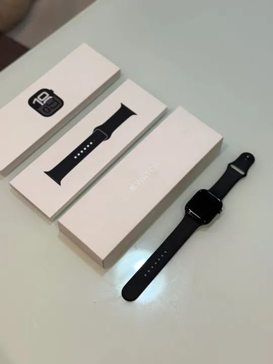 Apple Watch Series 10 - Preto Brilhante 