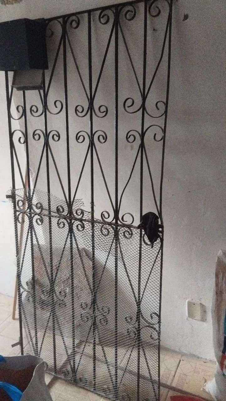 Portão de Ferro com Detalhes em Ferradura