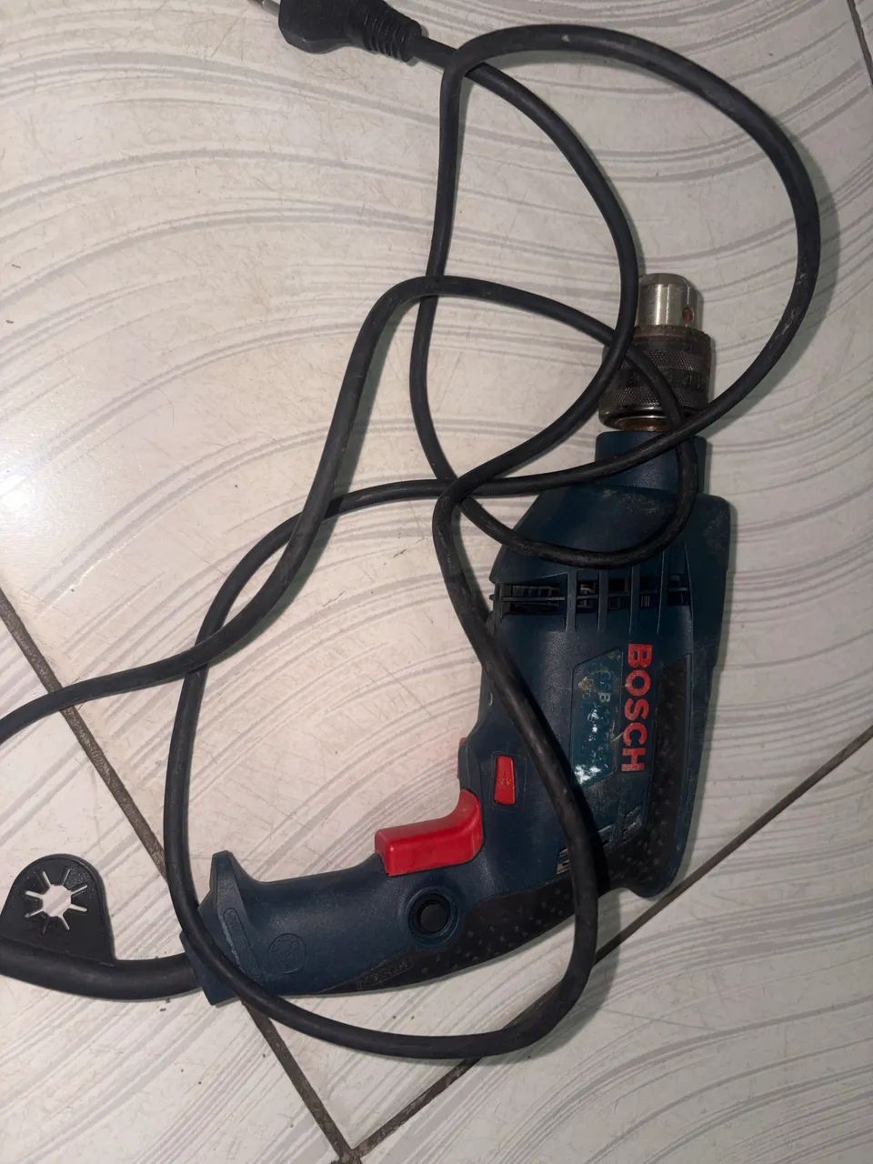Furadeira Bosch 600w - Foto 2