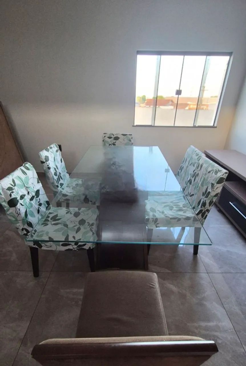 MESA DE VIDRO COM 6 CADEIRAS64209941836163120