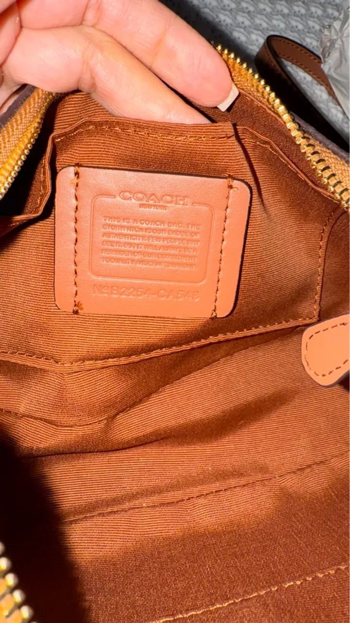 Bolsa Coach Original - Elegância e Estilo - Foto 5