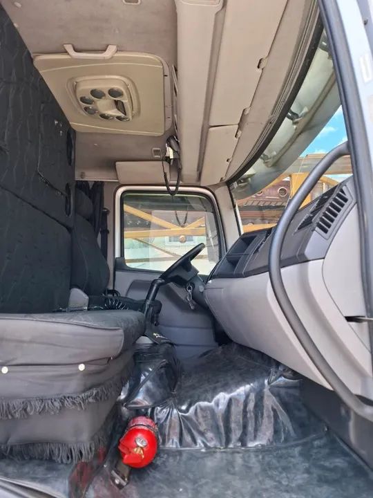 Caminhão VW Constellation 24.250 - 2010 - Foto 8