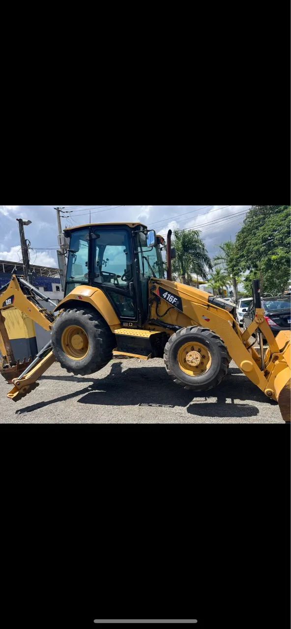 Retroescavadeira CAT 416 