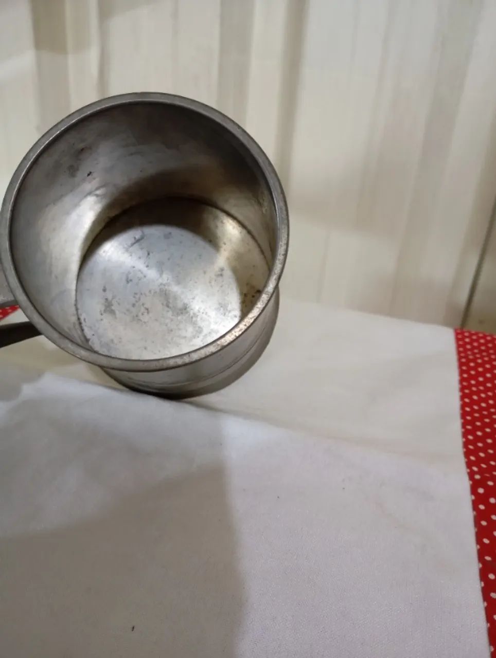 caneca antiga estanho com marcação faeman - Foto 2