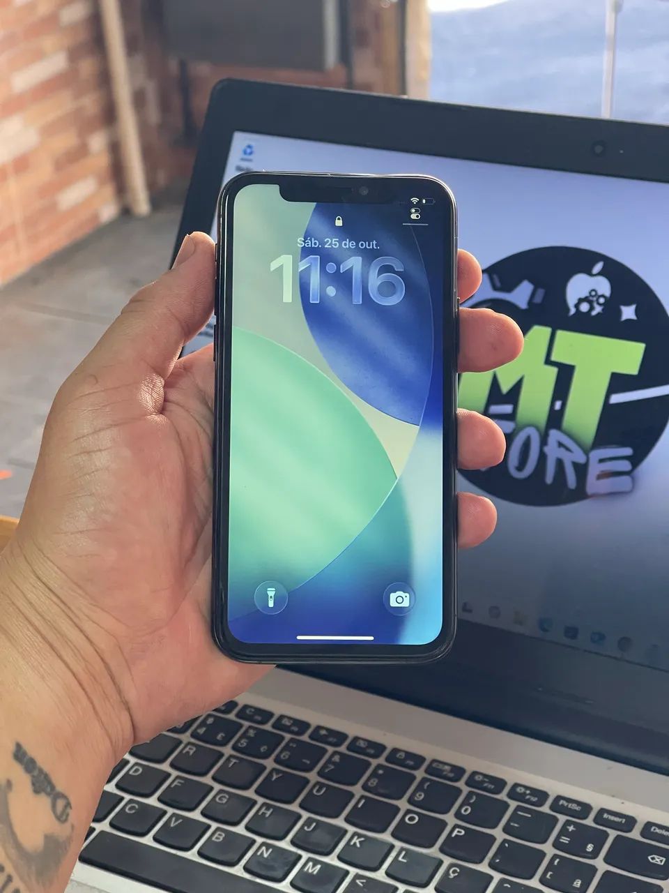 iPhone 11 Pro 64306321295746121