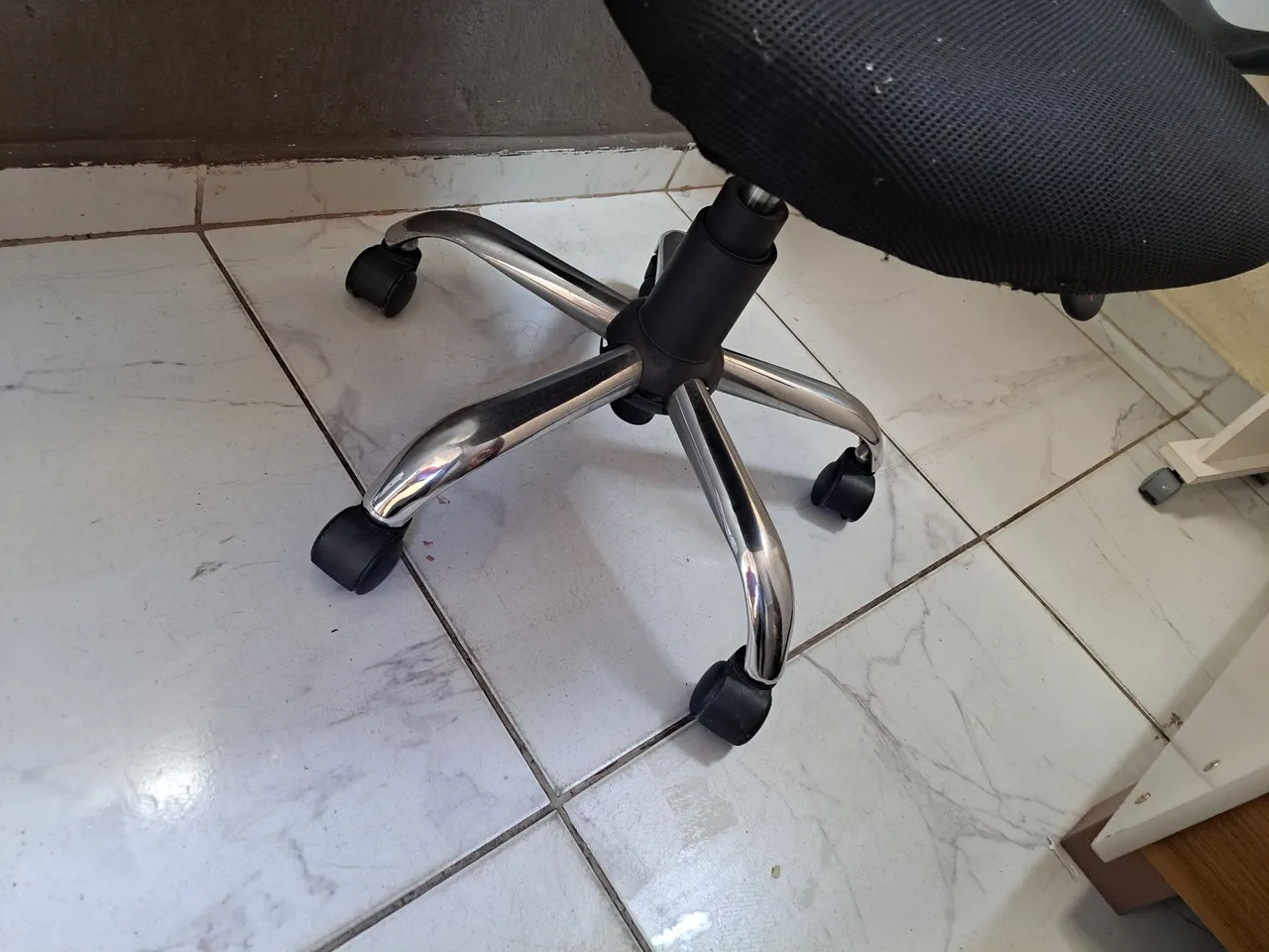 Cadeira de escritório com rodinhas