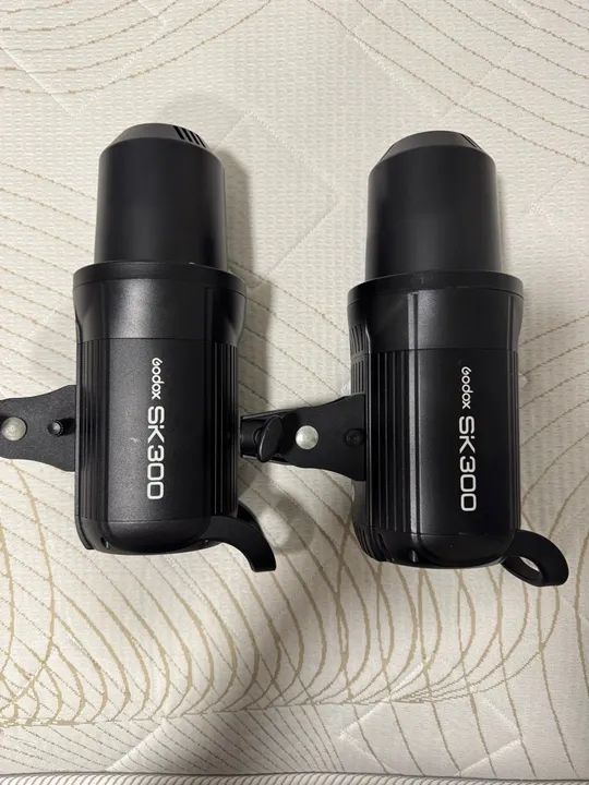 Flash Godox SK300 - Usado