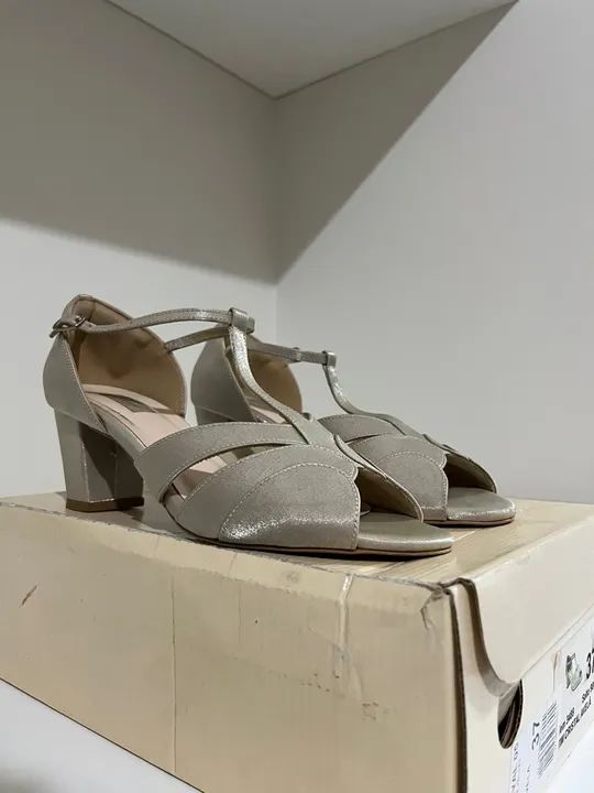 Sandália de Festa Vintage Salto Confortável Durval - Foto 2