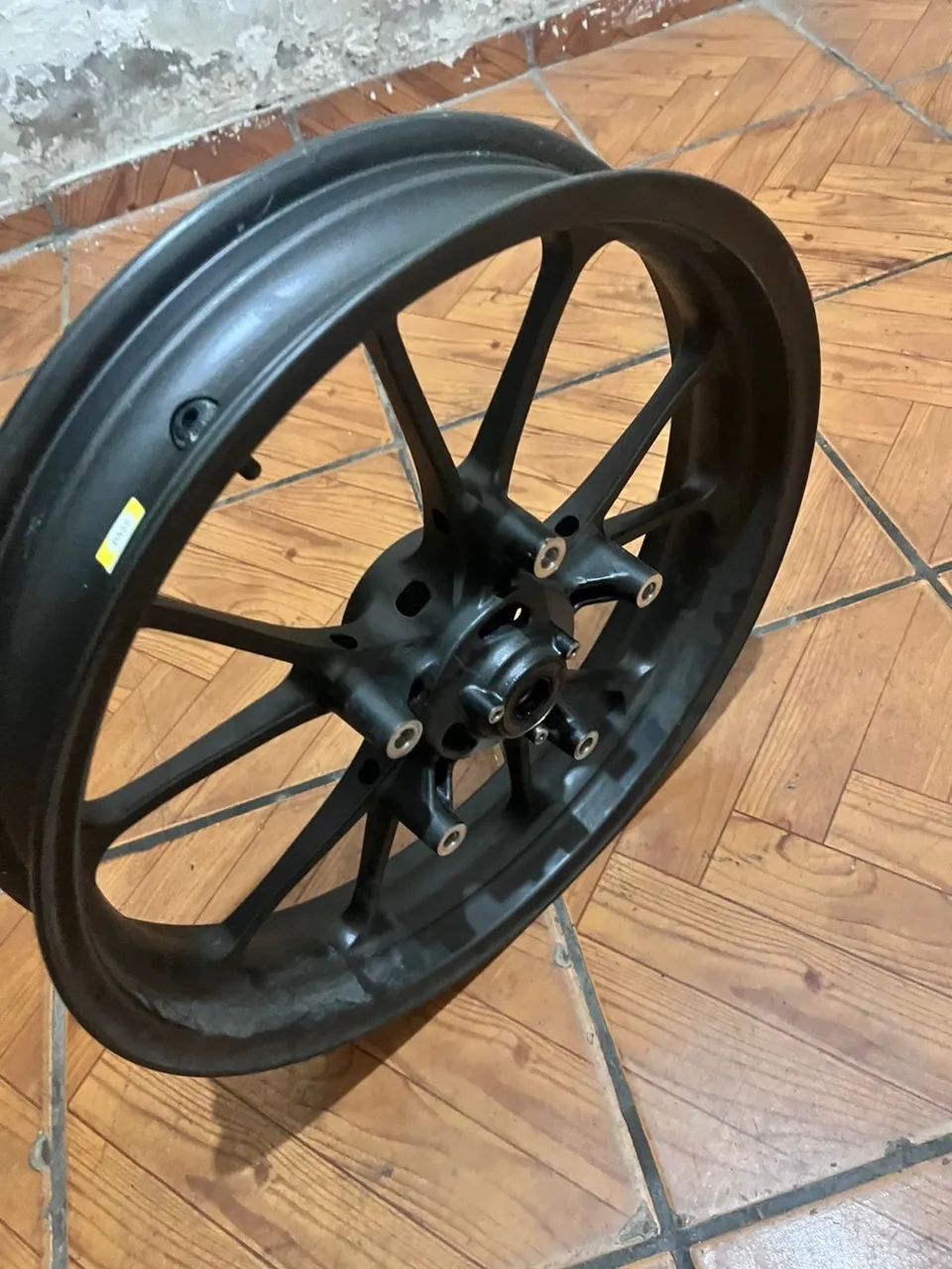 Vendo roda dianteira da nova cb 300 twister 2026 (RODA NOVA)