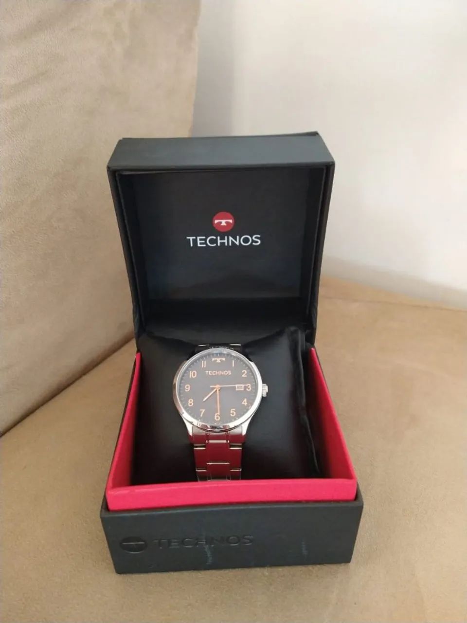 Relógio technos
