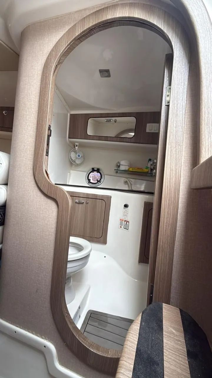 Lancha Panthom Schefer 300 Ano 2012  Motor 2 X Mercruiser 4.5 V6 Mp - Foto 8