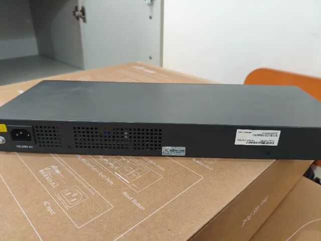Switch HP 1910-48 Jg540a 10/100 - Foto 3