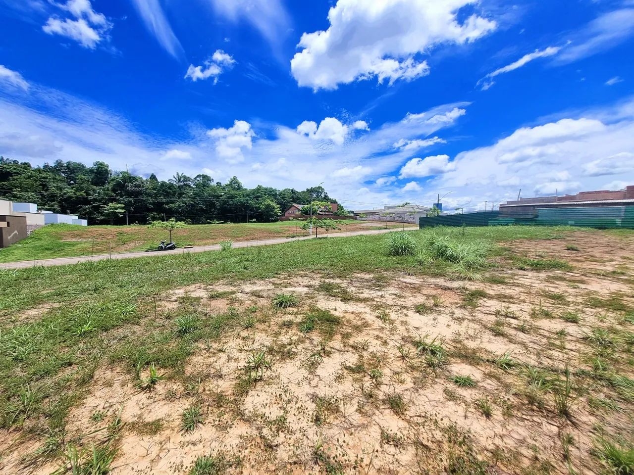 Lote de 450 m² no Condomínio Bosque do Madeira  Quadra 8, Lote Registro e Quitado - Foto 5