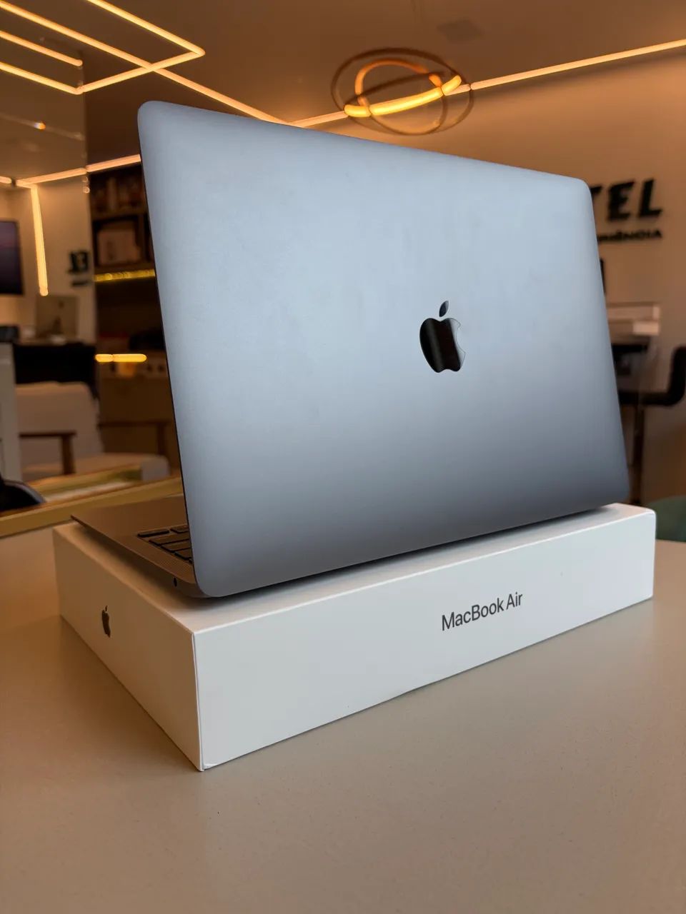 MacBook Air M1 2020 8GB 256GB Bateria 100% - Usado - Notebooks