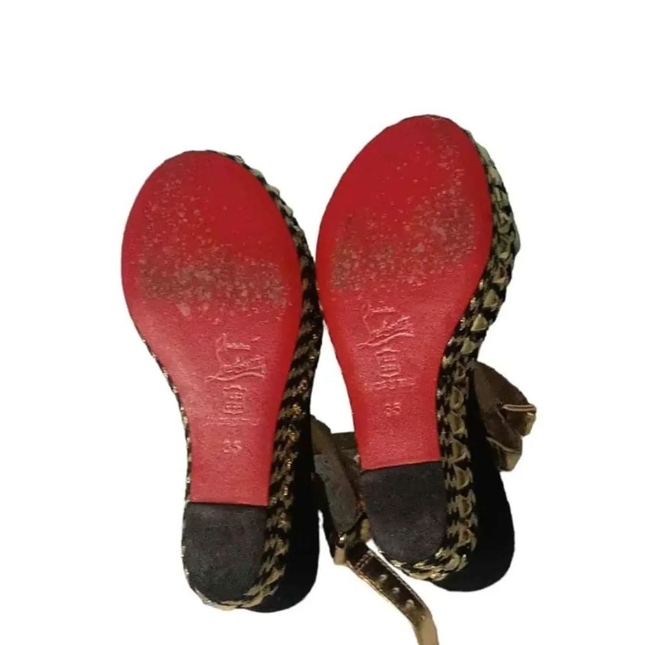 Sandália Christian Louboutin - Foto 3