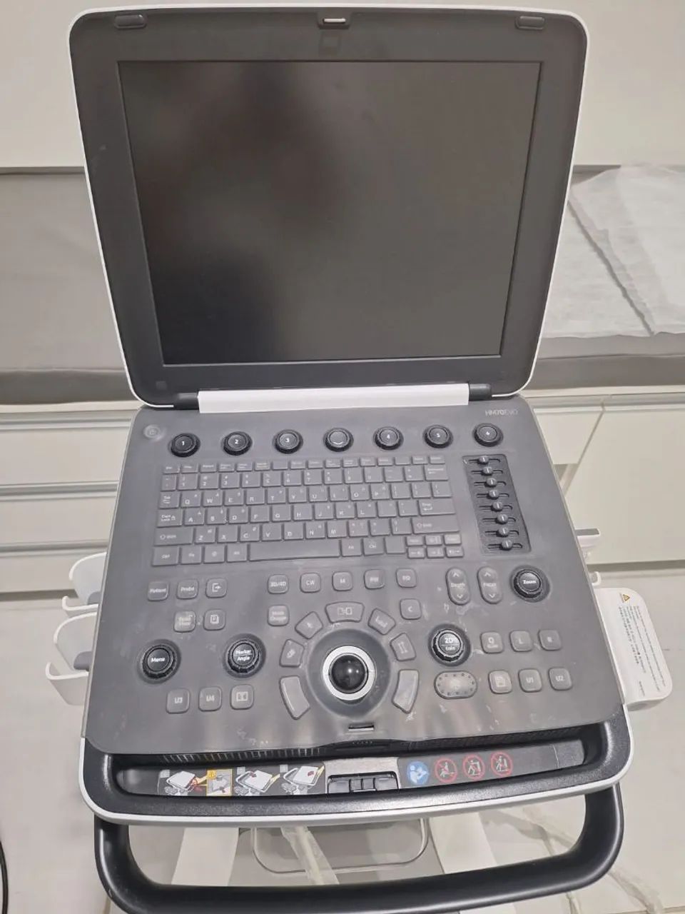 Aparelho de Ultrassonografia HM70 EVO Samsung 2023 portátil com sonda volumétrica (3D/4D) - Foto 4