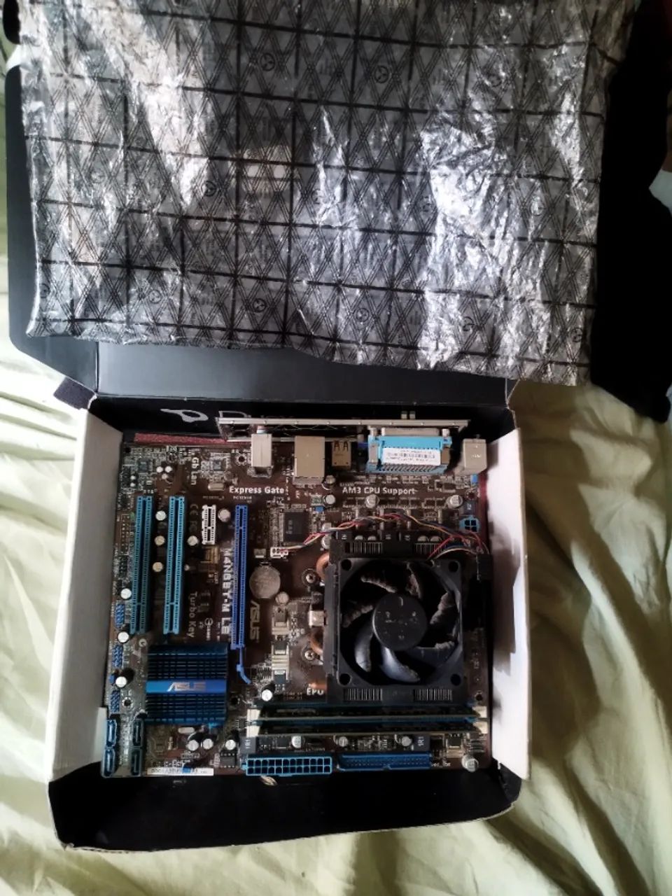 Placa mãe 8gb RAM e processador (kit) - Foto 4