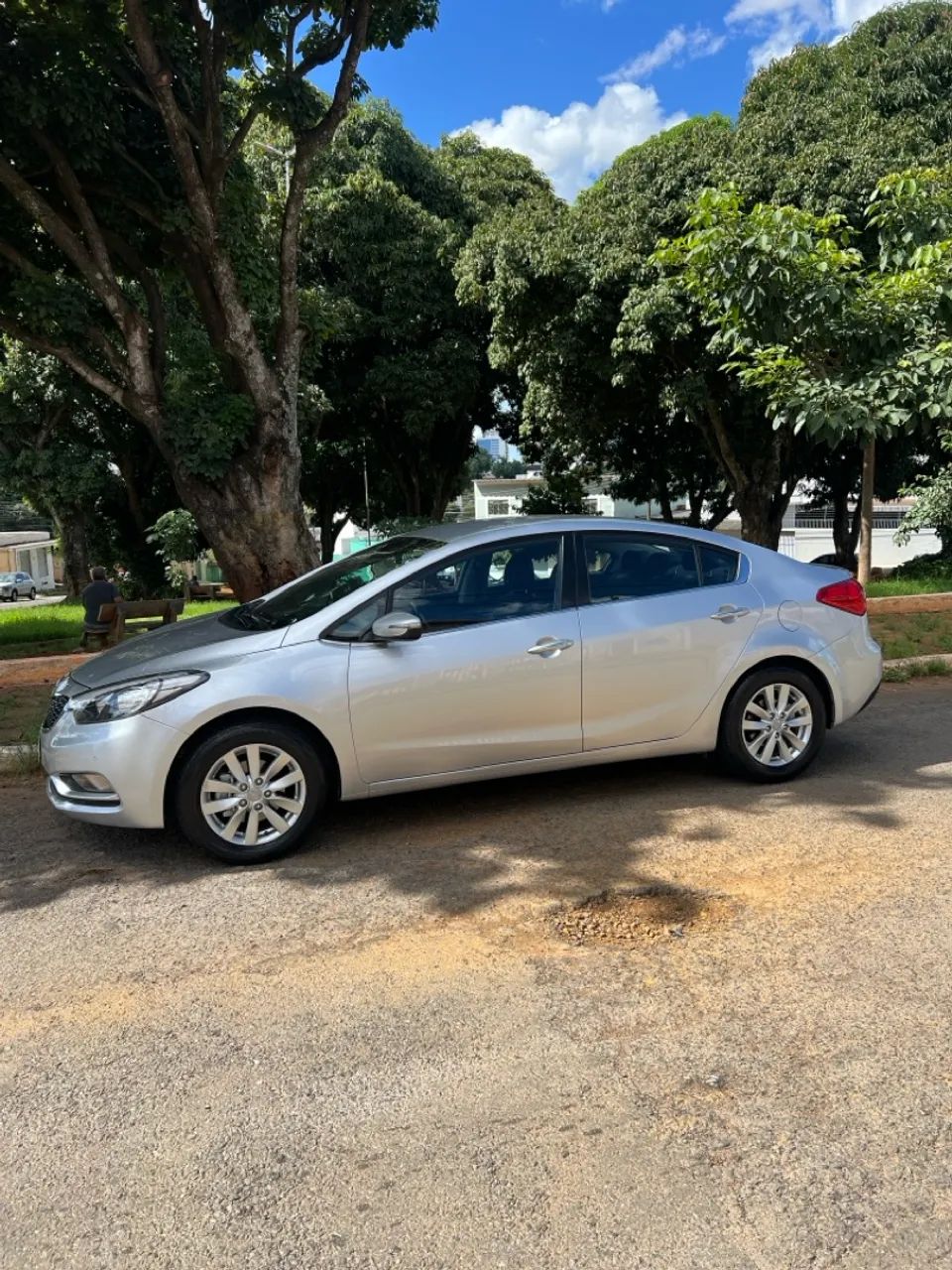 Cerato Sx3 Automático 2014 (Extremamente novo) 