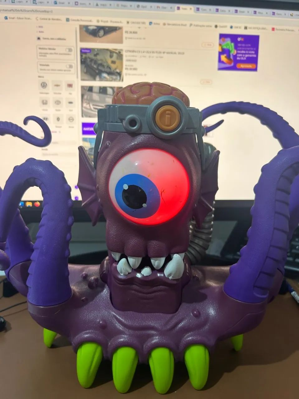 Imaginext Alien Polvo Tentáculo Boneco Monstro com Cérebro olho - Foto 4