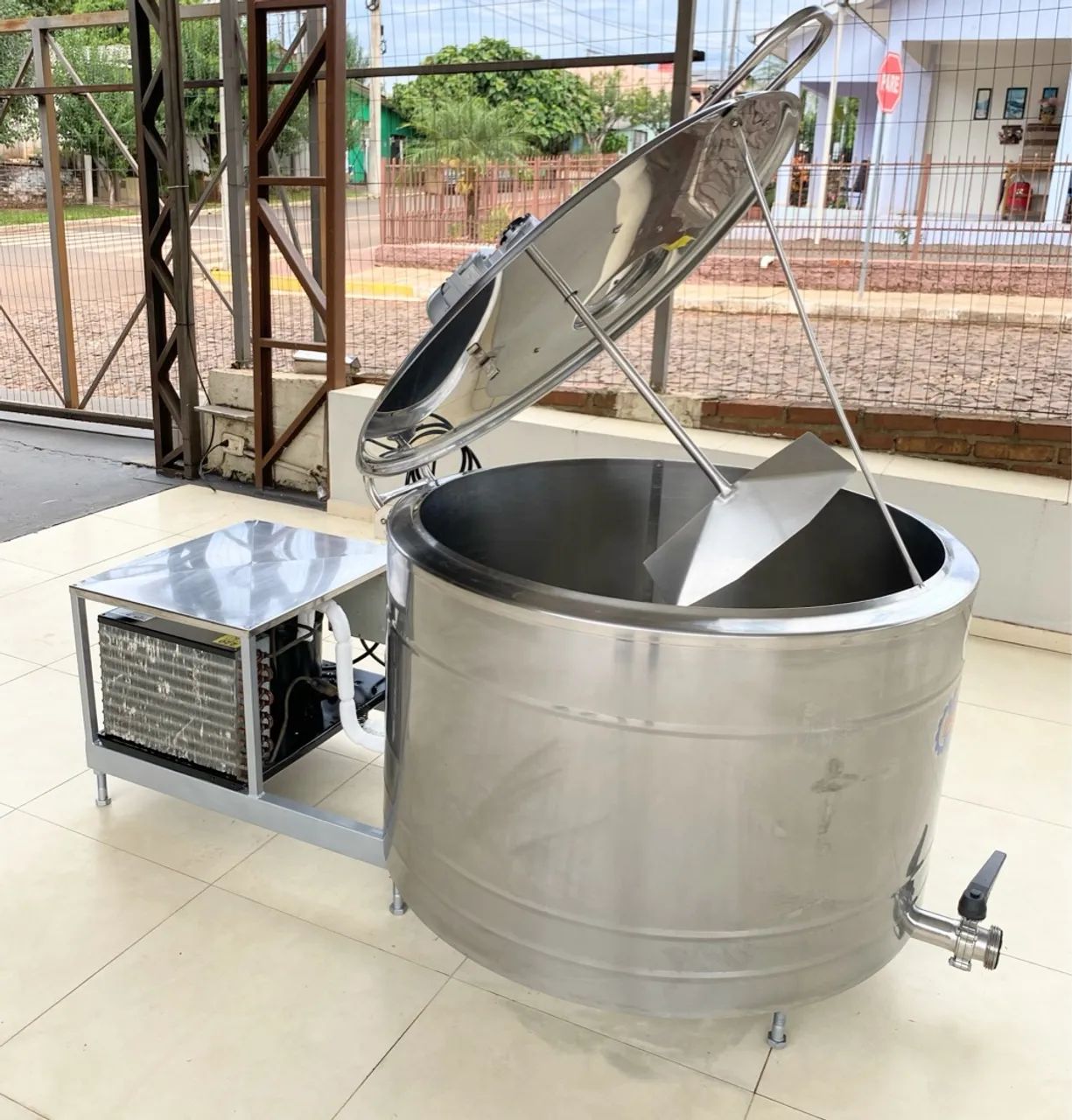 Tanque Resfriador Tina 300 Litros de Leite  para Produção d Açaí e Sorvetes Sucos 220v  - Foto 4