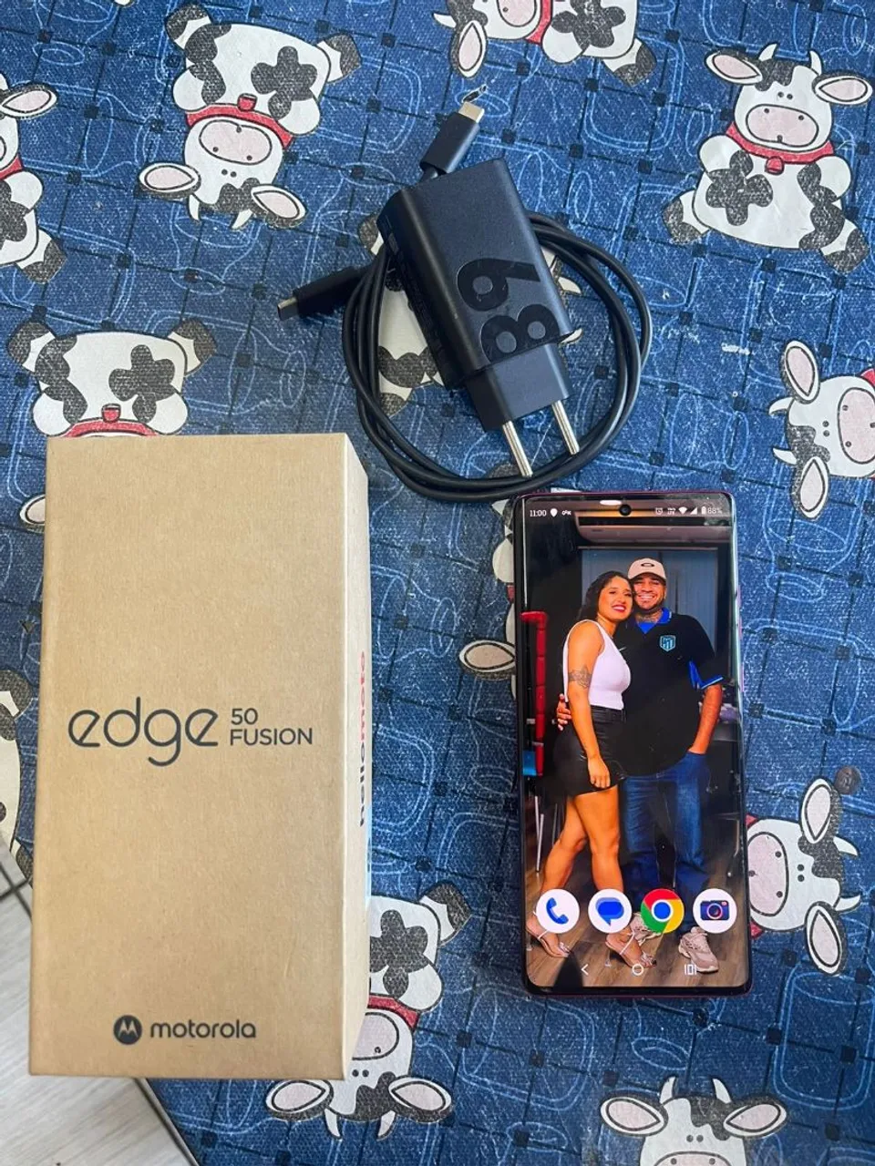 Troco moto Edge 50 fusion pink