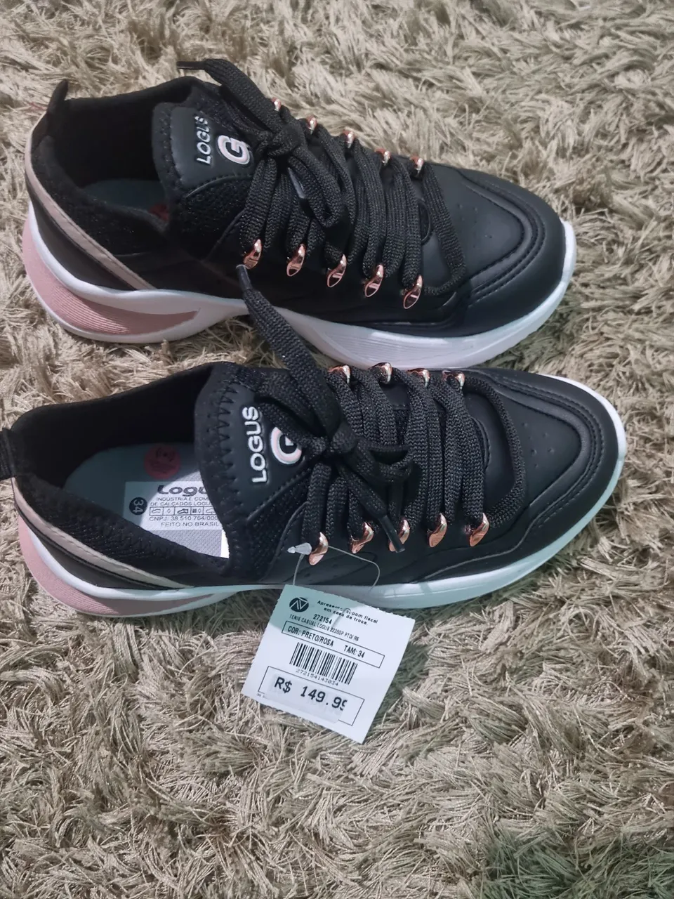 Tênis Logus Preto com Detalhes em Rosa - Tamanho 34