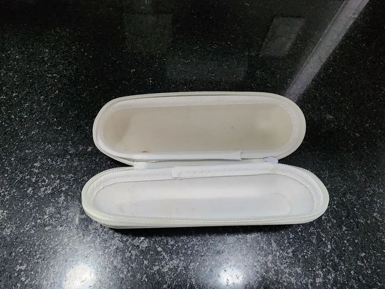 Case original Beats para caixa de som - Foto 2