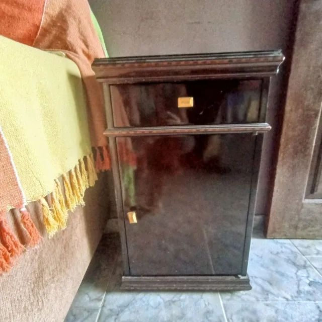 Mesa de canto vintage