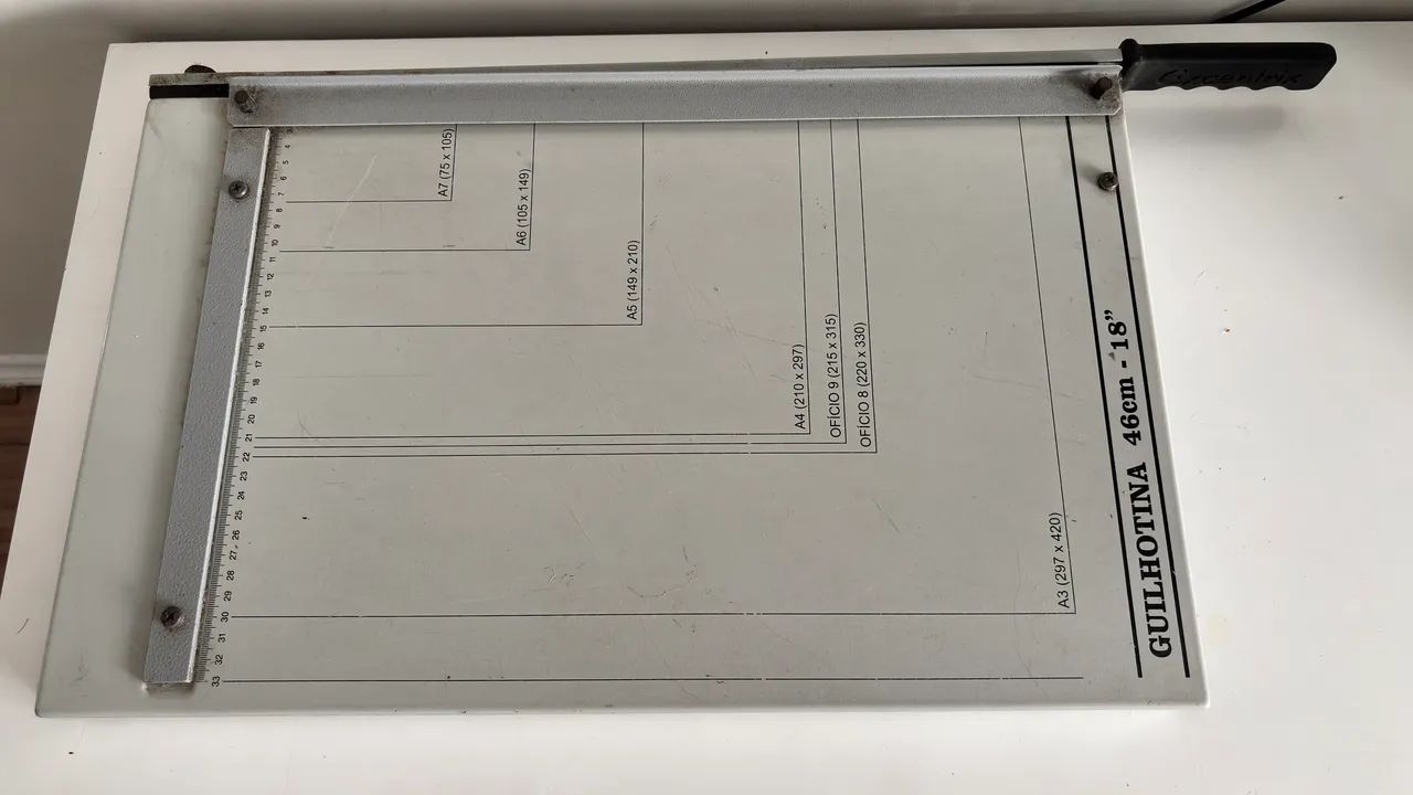 Guilhotina de Mesa Semi industrial Impecável! - Foto 5