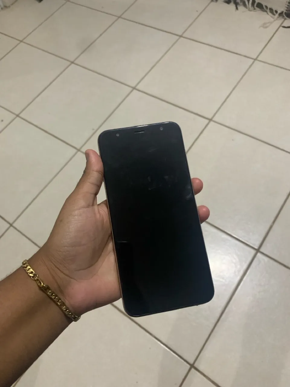 Samsung J4+ 