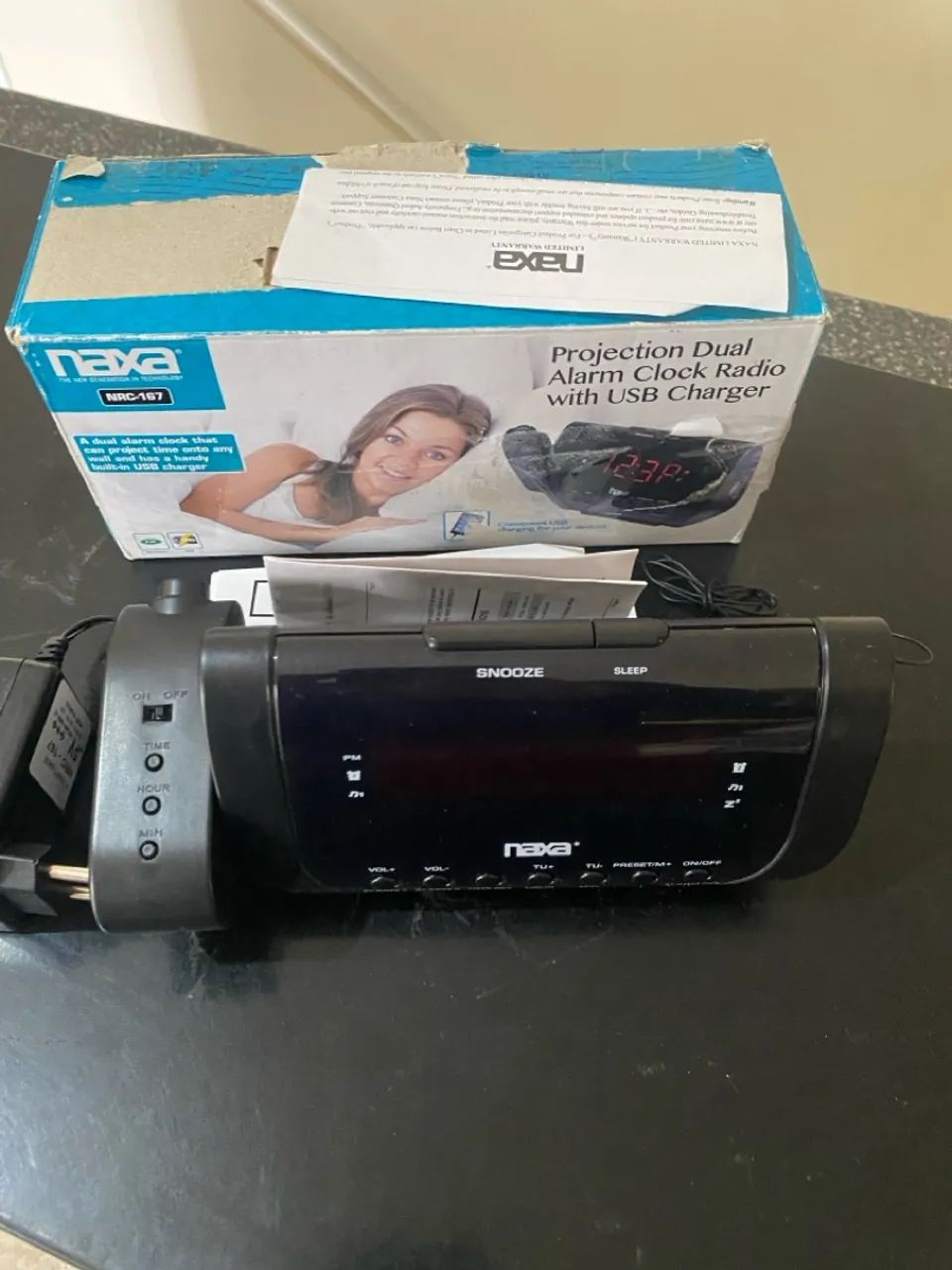 Relógio Despertador com Projeção Naxa NRC-167