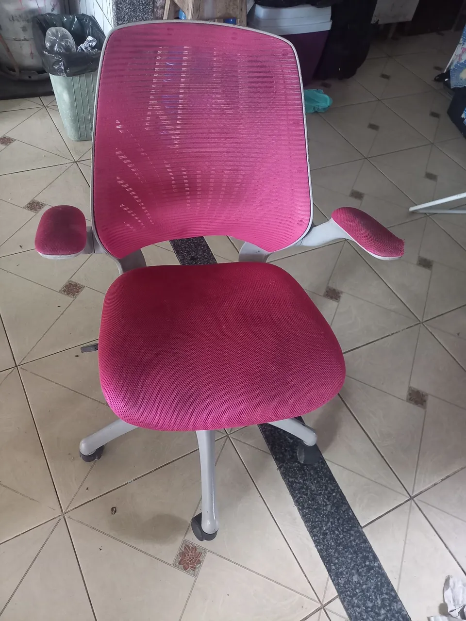 Cadeira de Escritório Giratória com Rodinhas