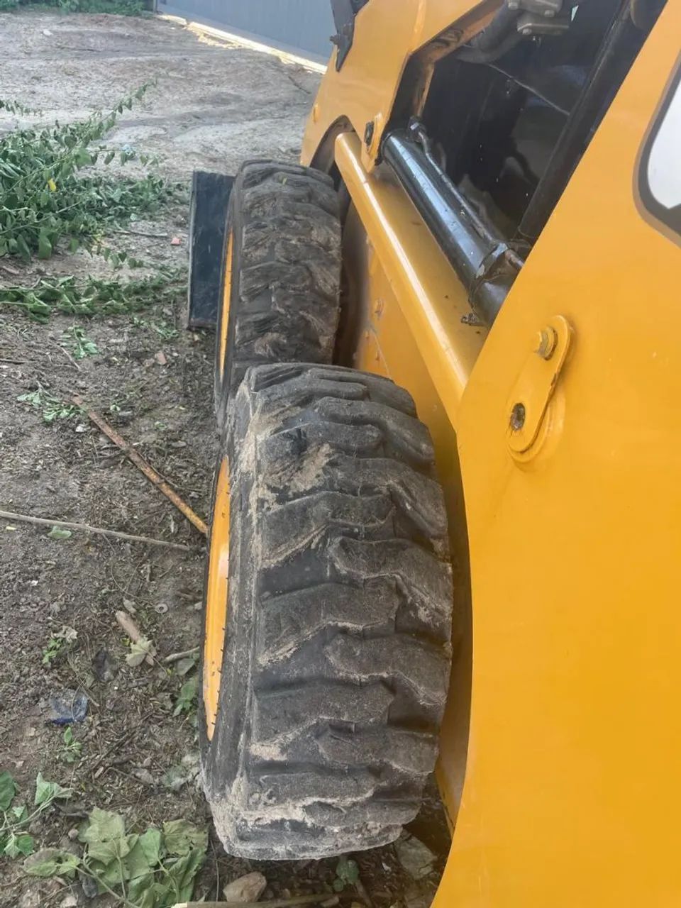 Mini Carregadeira CAT 226 - Foto 5