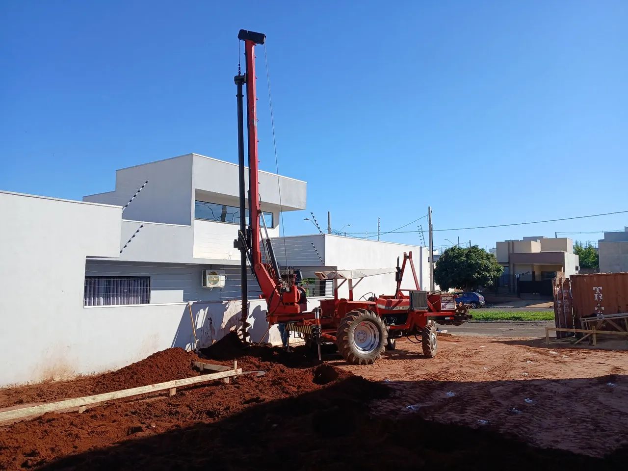 Perfuratriz hidráulica sobre trator  - Foto 7