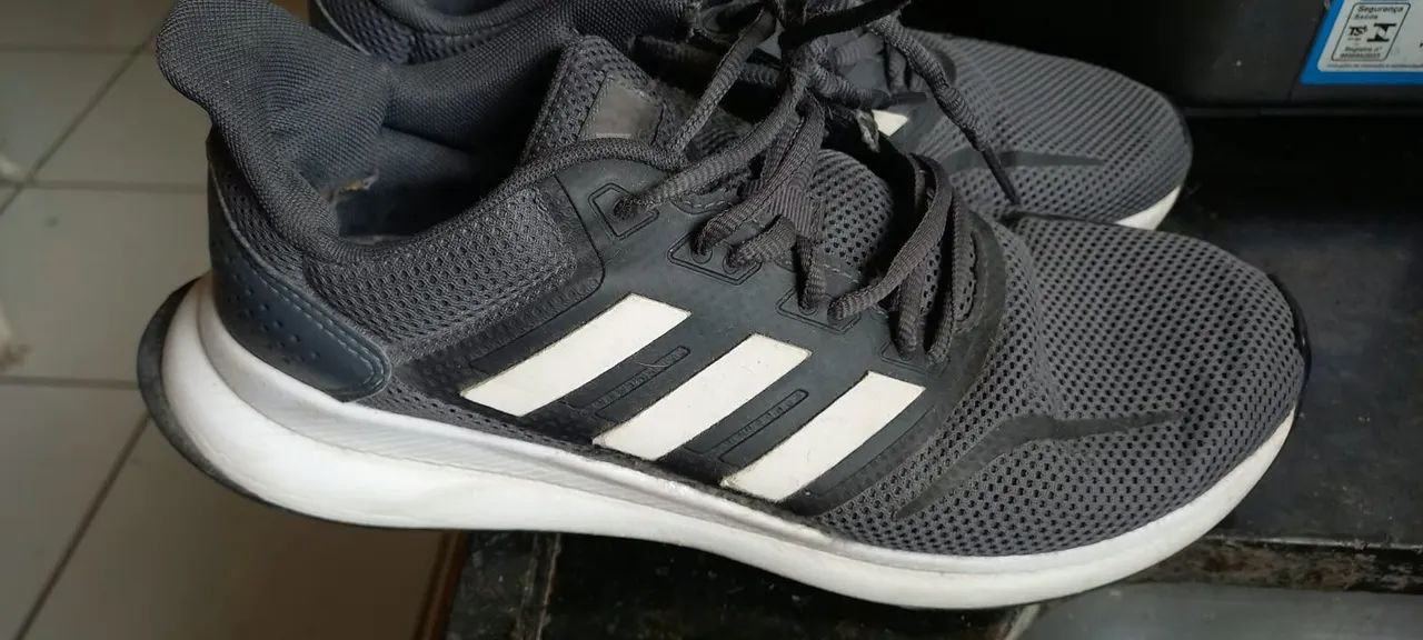 Adidas tamanho 39 