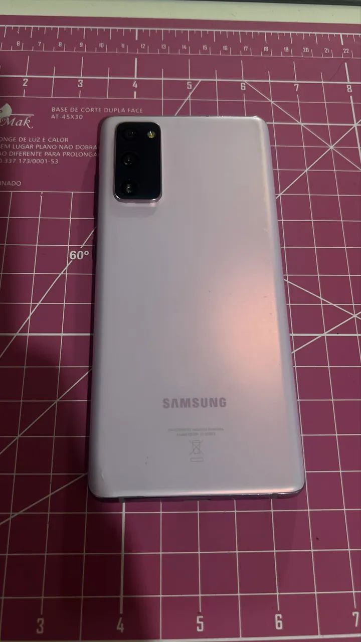 Samsung Galaxy s20FE semi novo 