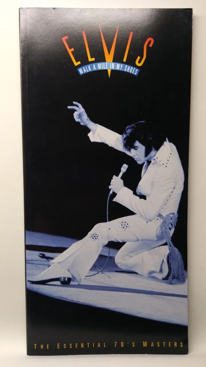 Box CD - Walk a Mile in My Shoes Elvis Presley - CDs, DVDs etc
