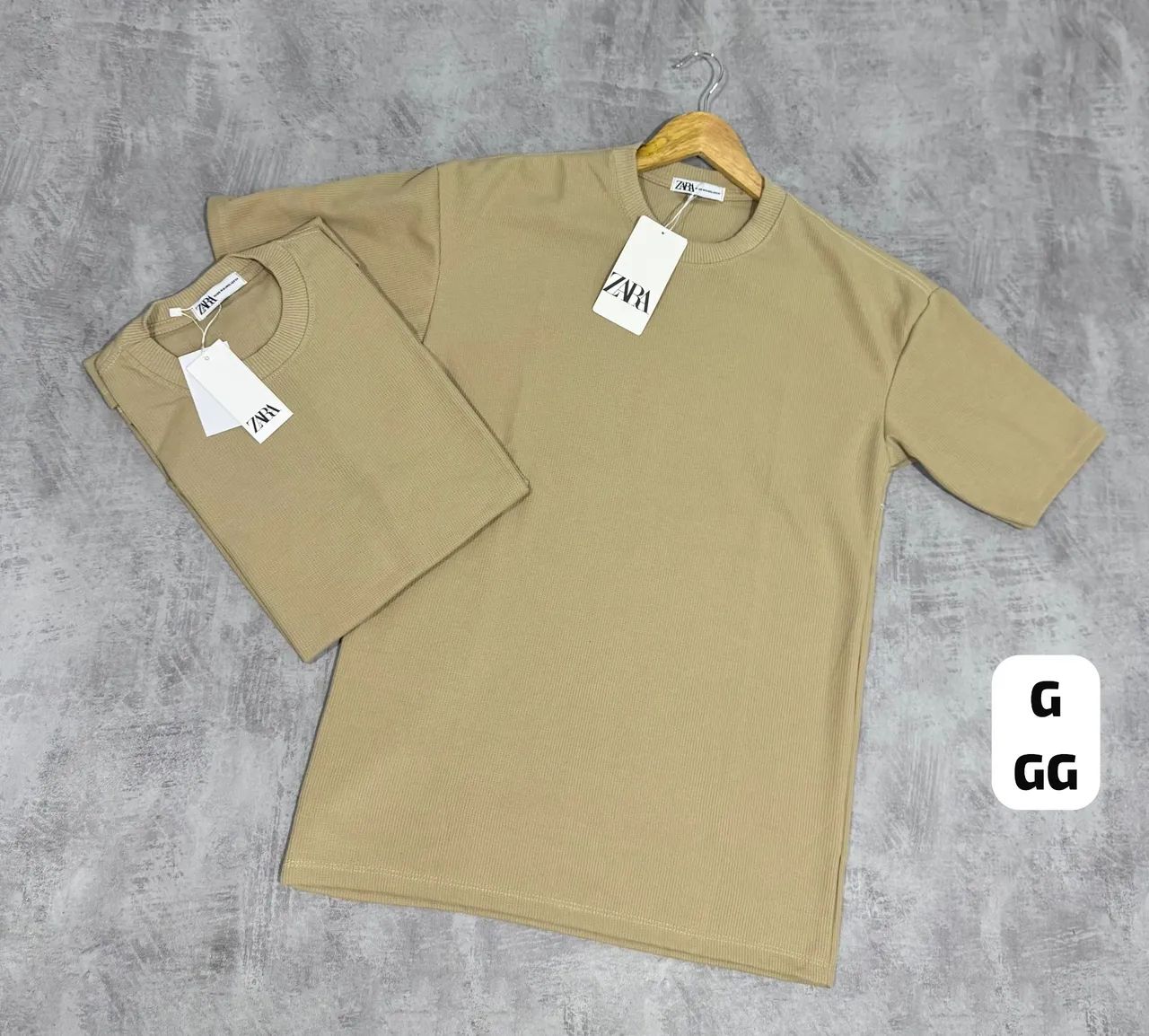 Camisas texturizada modelo Zara 
